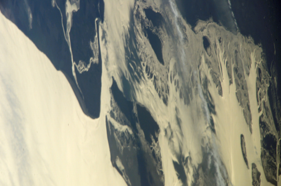 example of an image taken at an oblique angle