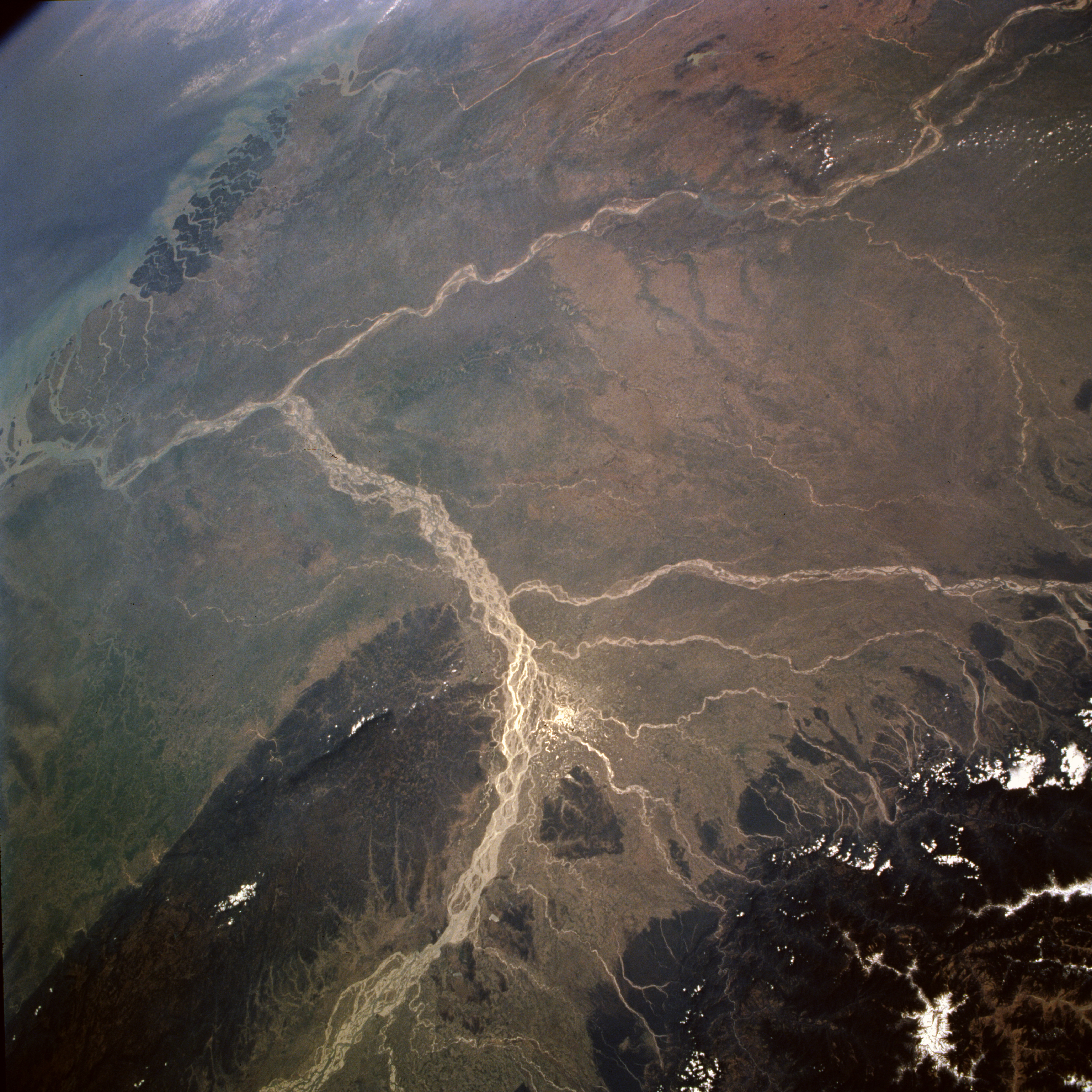 Алтайские горы из космоса