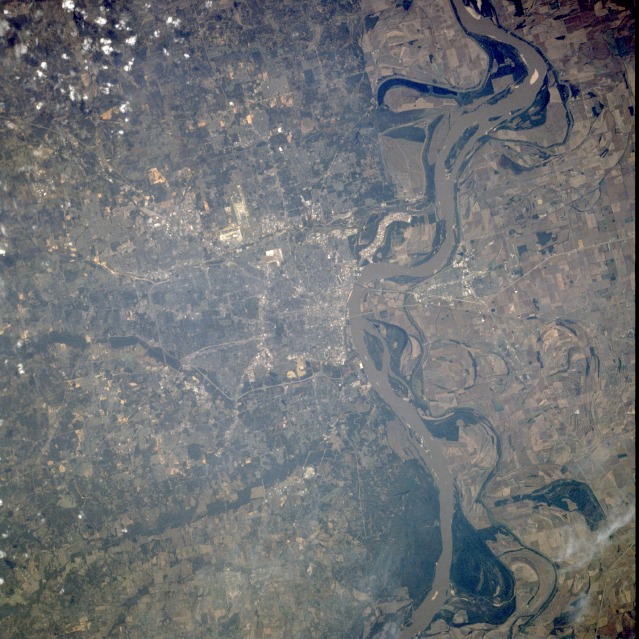 View Low-Resolution Image