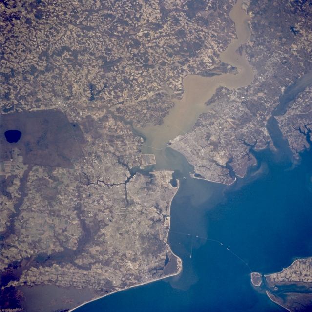 View Low-Resolution Image