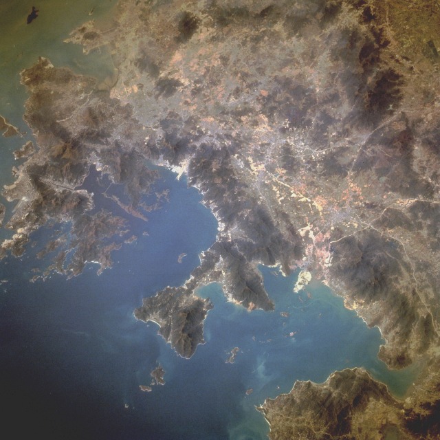 View Low-Resolution Image