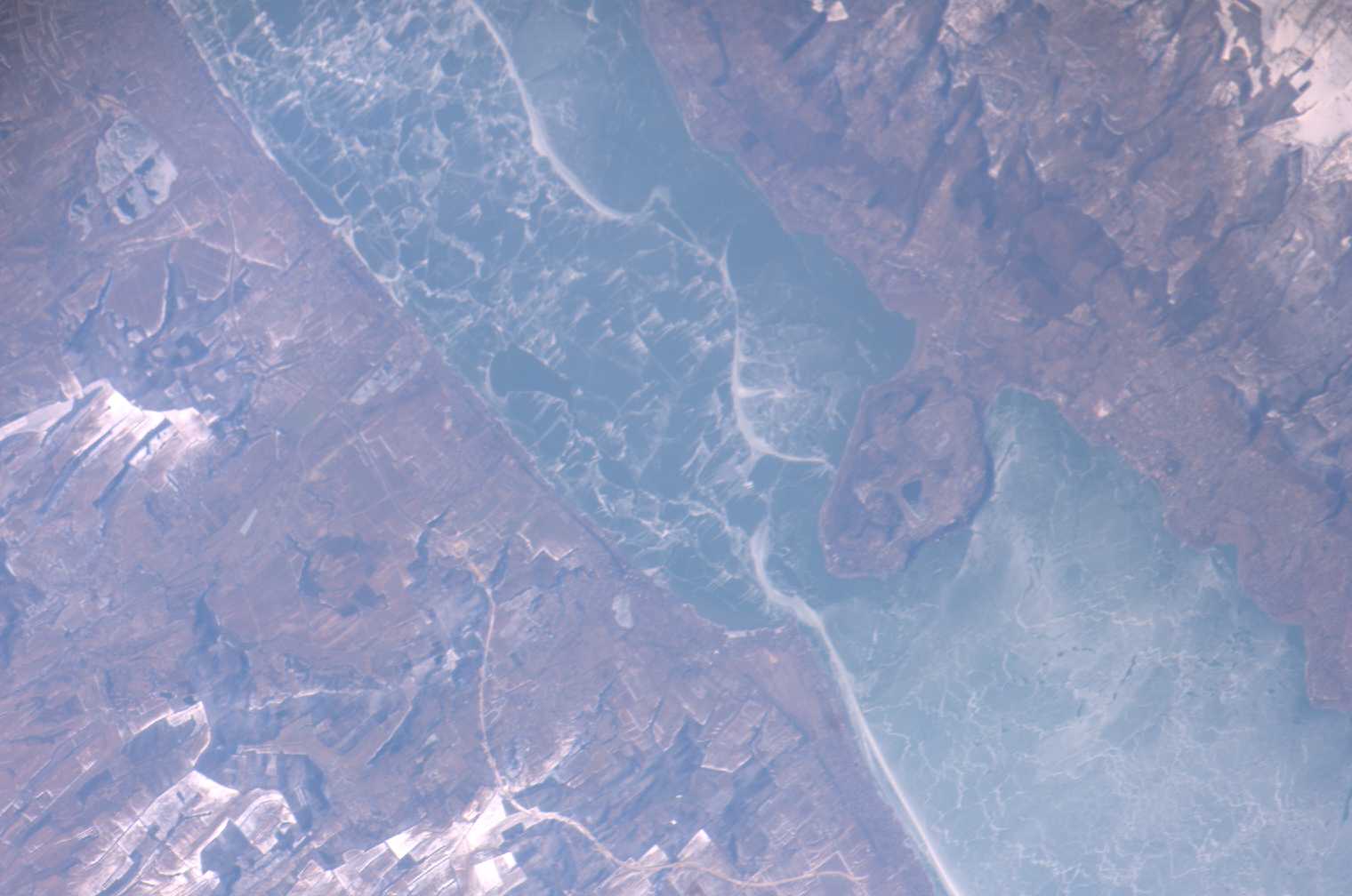 Astronaut Photo ISS012-E-15998 HUNGARY