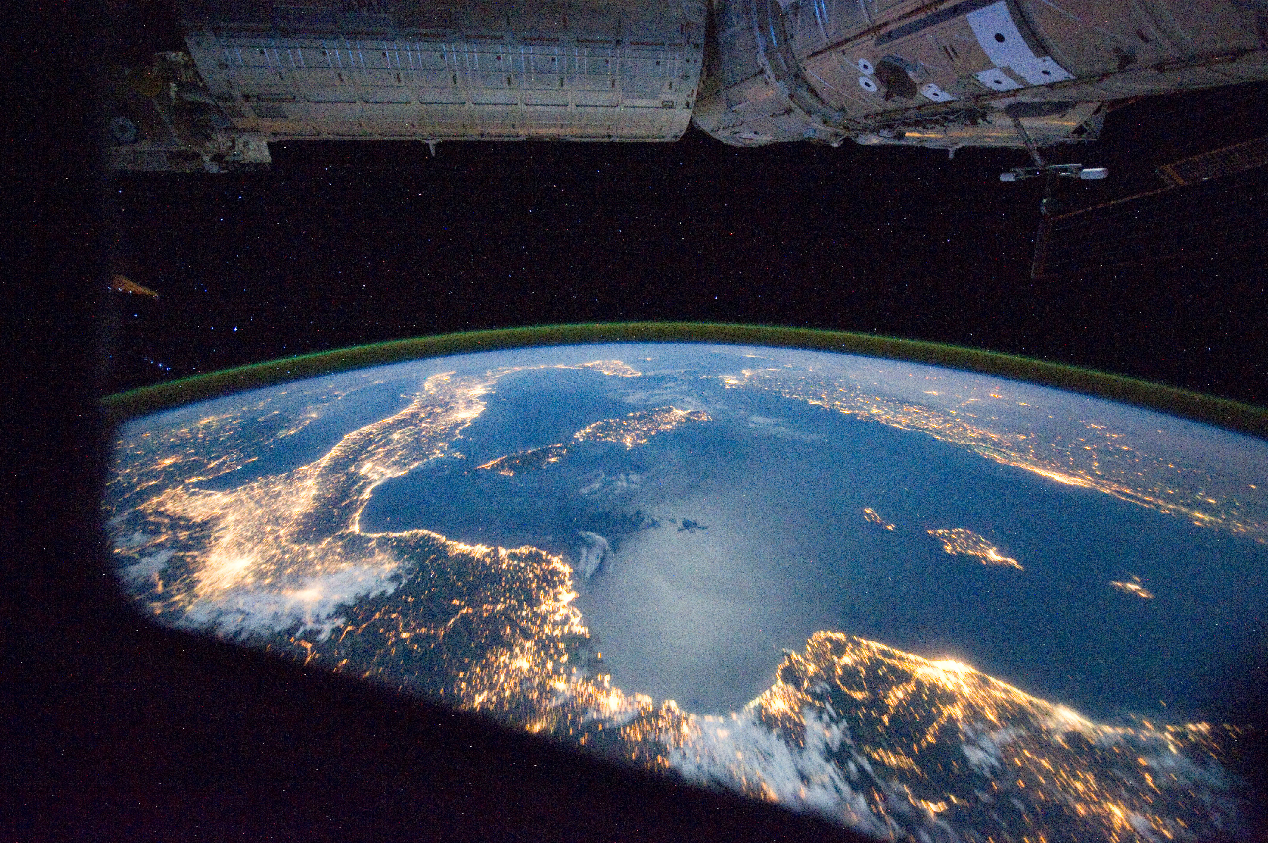 реальное фото земли со спутника