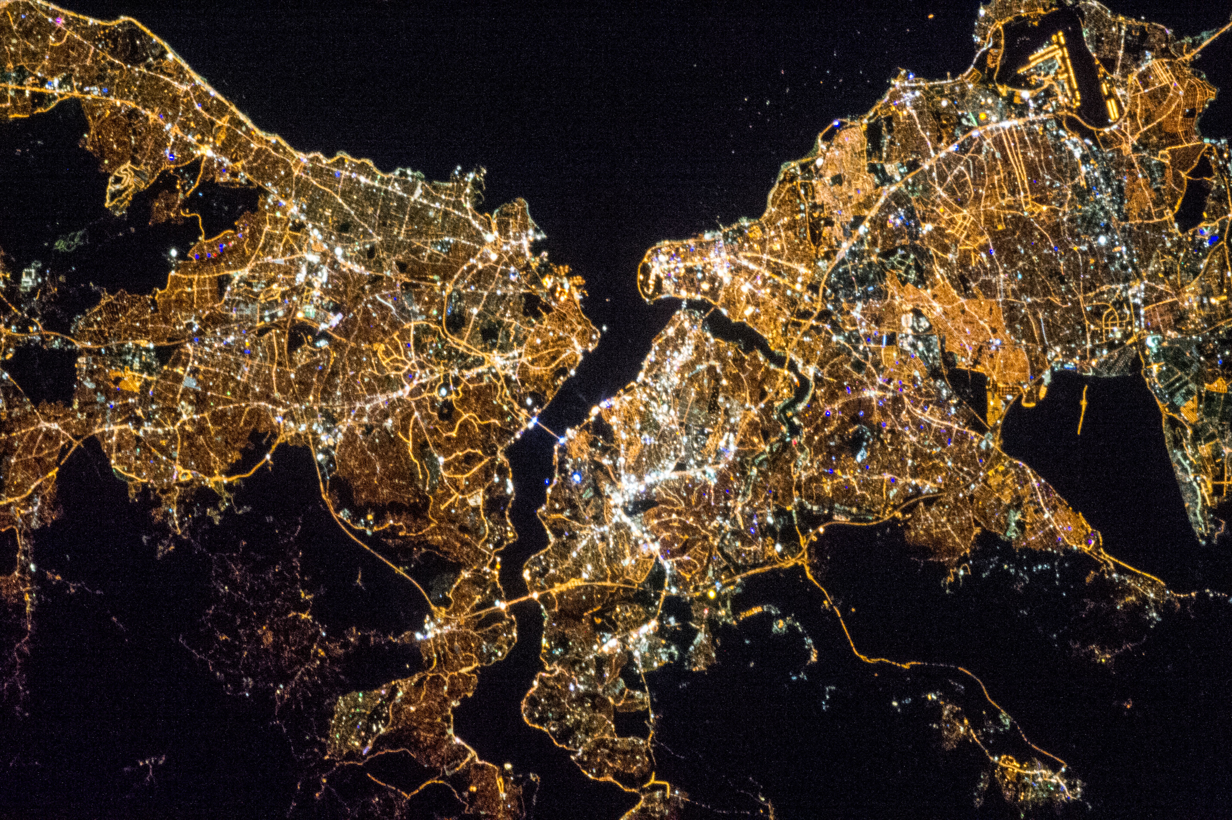 Пролив Босфор космический снимок