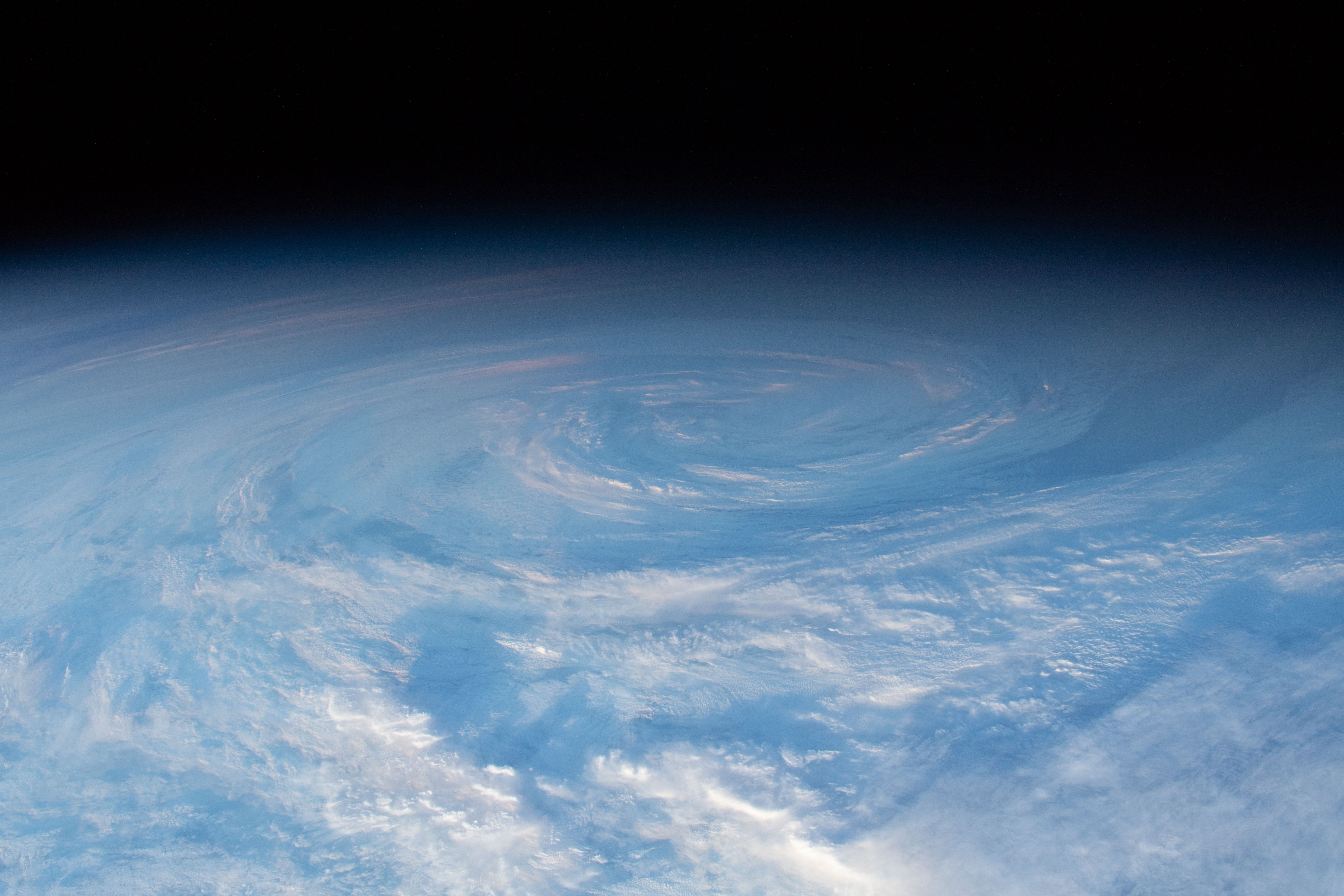 Возникновения озонового слоя. Озоновый слой земли. Стратосфера озоновый слой. Озоновые дыры. Вид с космоса.