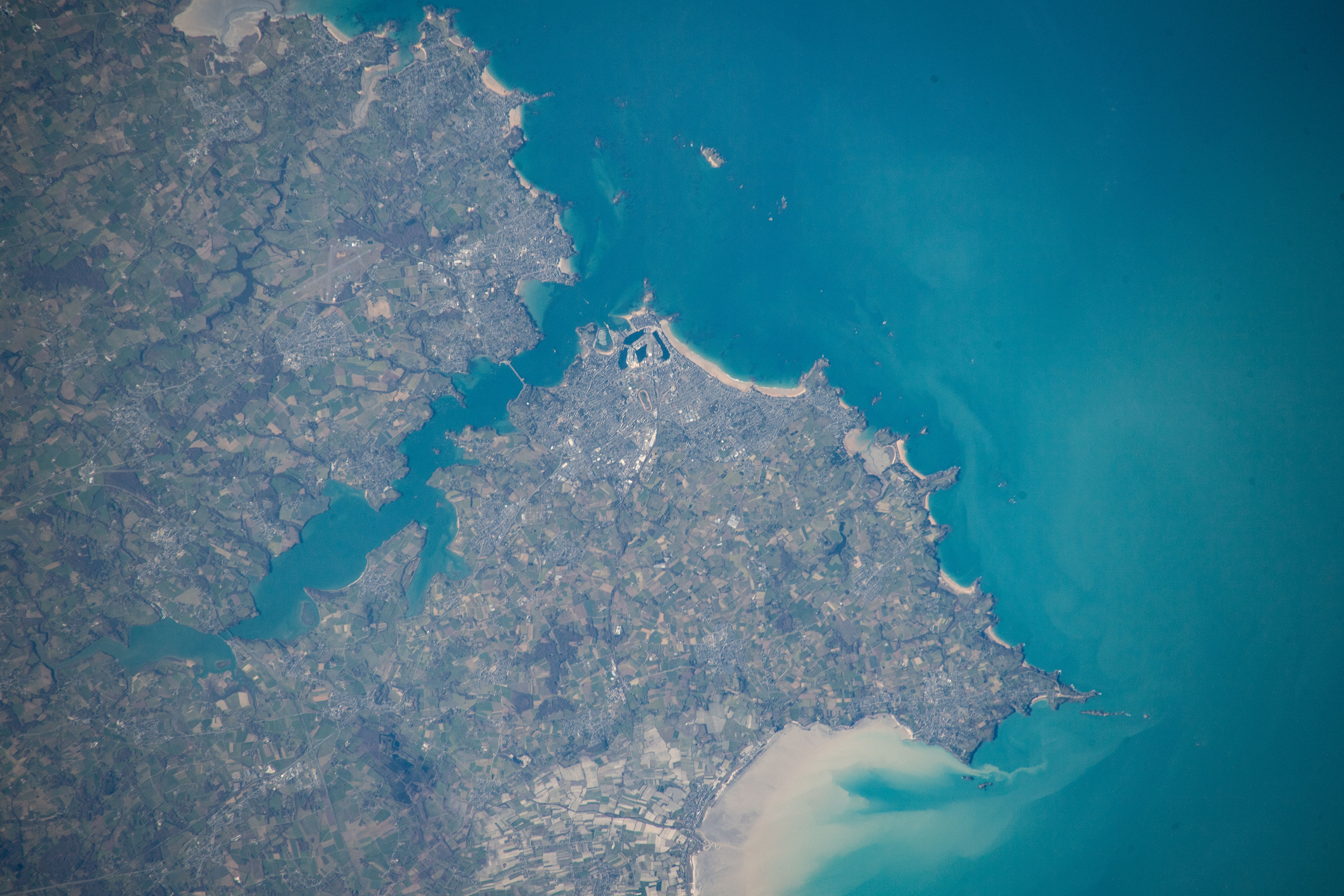 Expedition 68 - Bretagne (position ISS 49.3° N, 5.6° W) - 12/02/2023