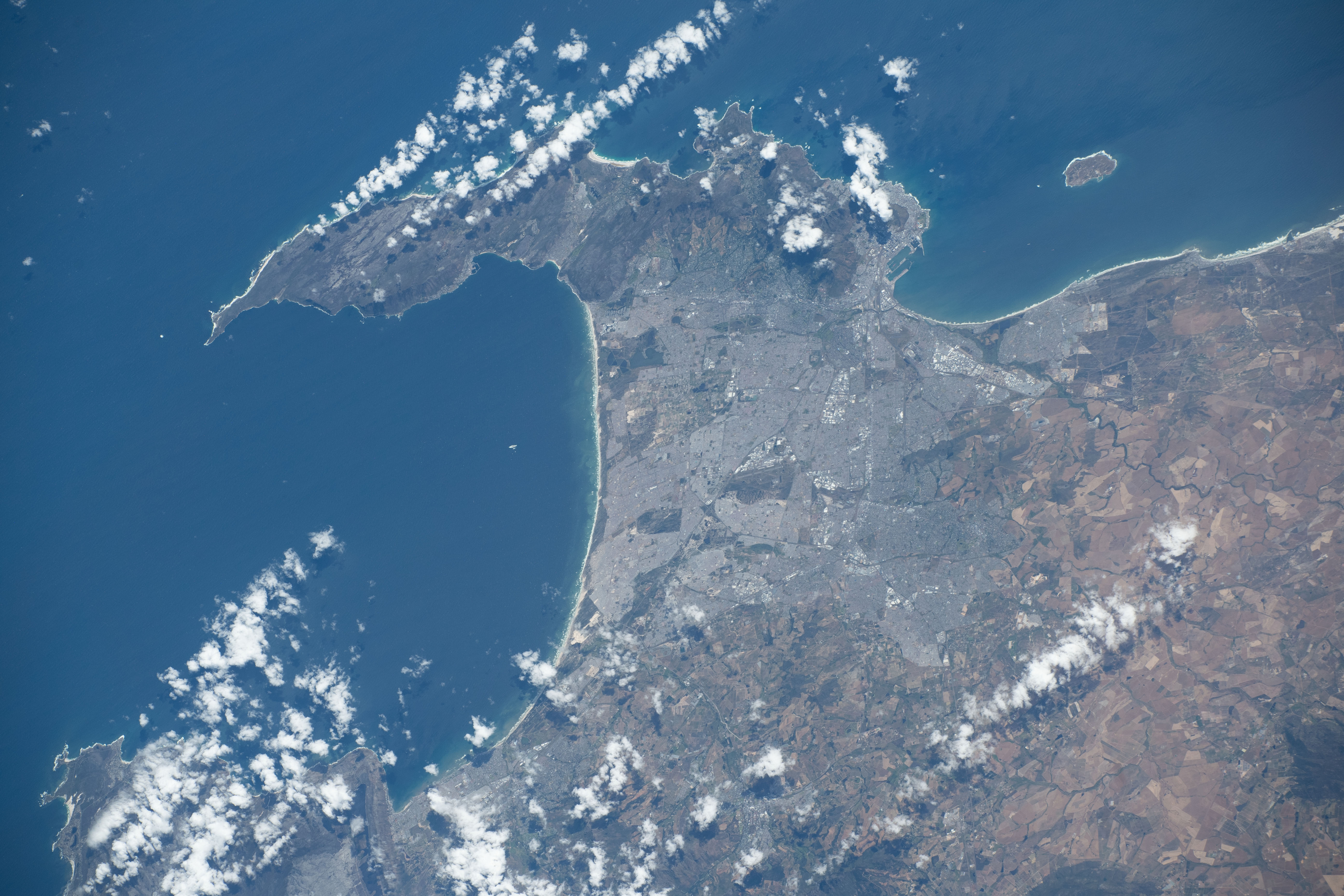 Astronaut Photo ISS070-E-15061