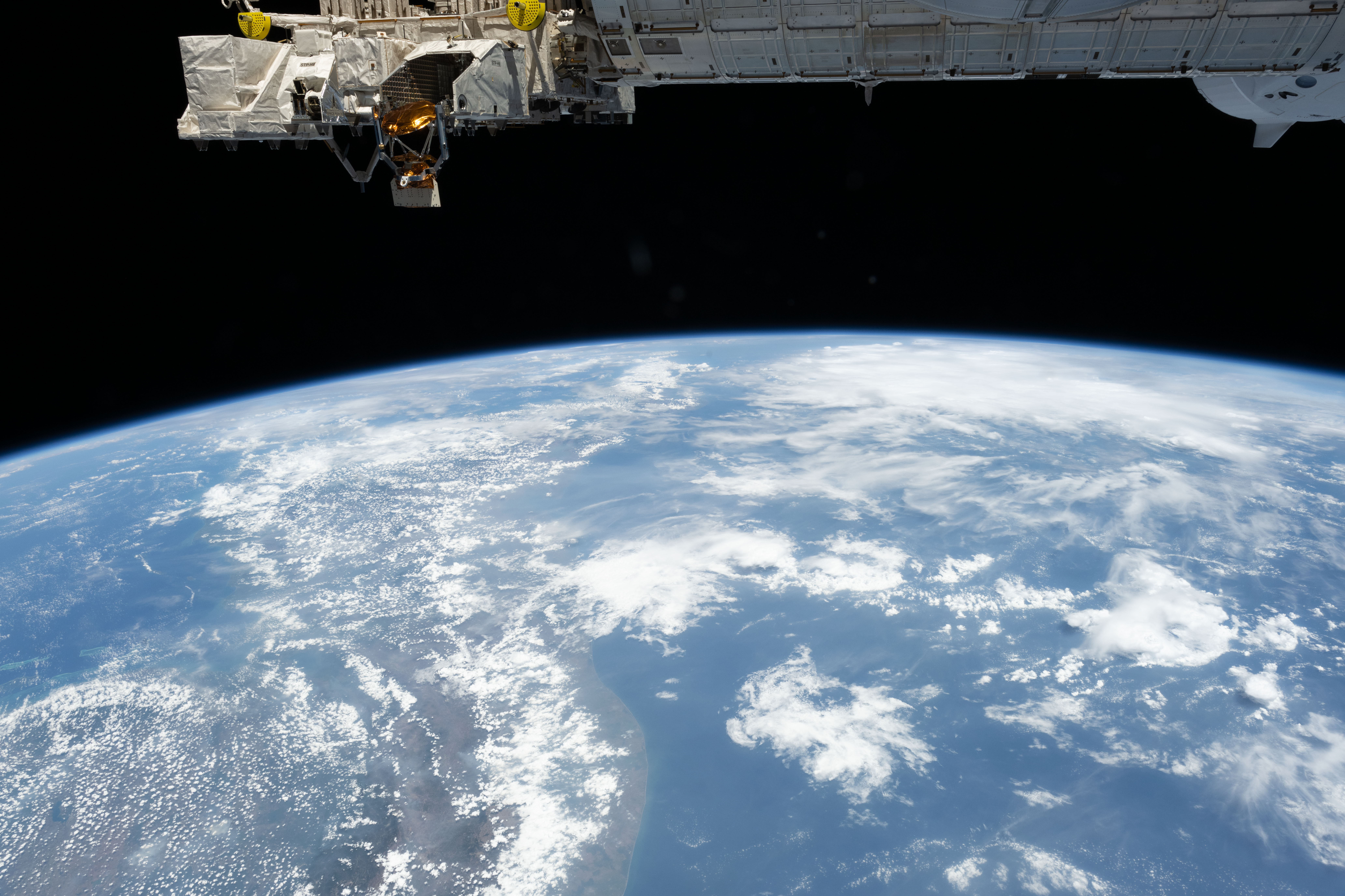 Astronaut Photo ISS071-E-15800