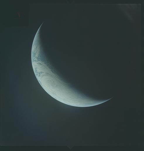 Astronaut photo for AS04-1-554