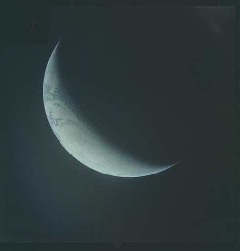 Astronaut photo for AS04-1-576