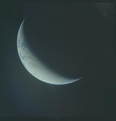 Astronaut photo for AS04-1-592