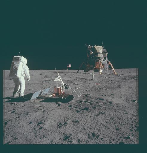 Astronaut Photo AS11-40-5948