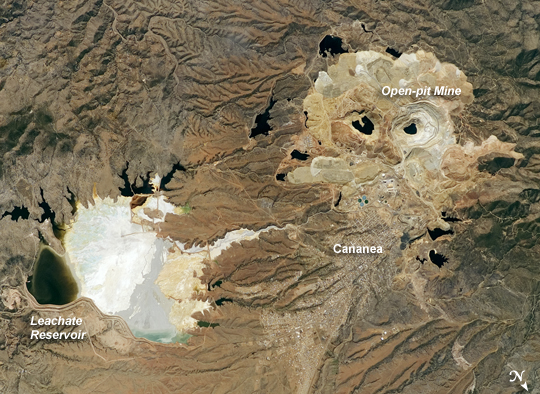 Photo: ISS016-E-31056