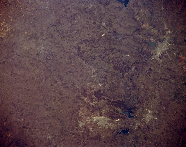 Photo: STS062-152-246