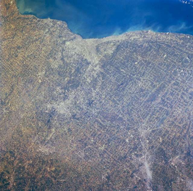 Photo: STS068-232-26