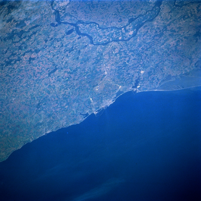 Photo: STS084-712-99