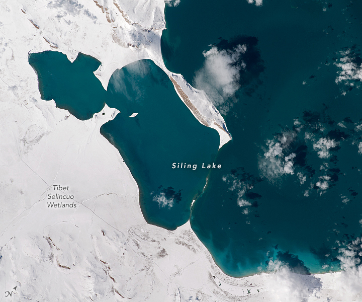 Photo: ISS066-E-86268