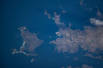 thumbnail image of ISS071-E-582504