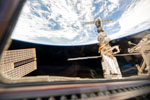 thumbnail image of ISS075-E-157437