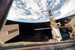 thumbnail image of ISS075-E-157438
