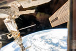 thumbnail image of ISS075-E-157443