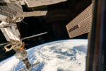 thumbnail image of ISS075-E-157454