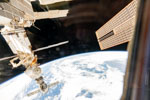 thumbnail image of ISS075-E-157458